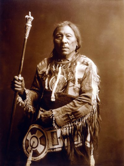 Running Rabbit (Aatsista-Mahkan 1833-1911), indio Pies Negros, c. 1900, foto Edward S. Curtis de Edward Sheriff Curtis