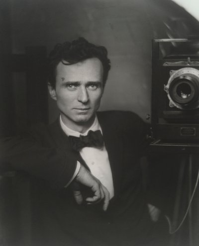 Autorretrato con cámara de estudio de Edward Steichen