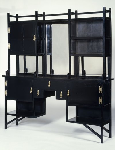 Un gabinete lateral ebonizado de William Watt de Edward William Godwin