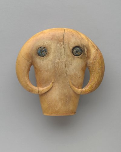 Amuleto en forma de cabeza de toro, c.3500-3100 a.C. de Egyptian