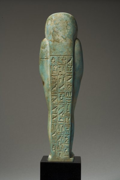 Vista trasera de una figura Ushabti para Hor-Khebi, Periodo Dinástico Tardío, finales de la 25ª-26ª Dinastía, c.700-600 a.C. de Egyptian