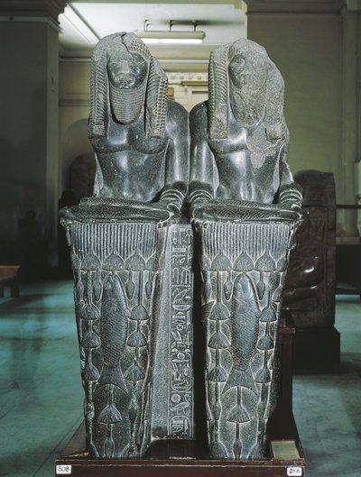 Estatua doble de Amenemhat como dios del Nilo en Tanis de Egyptian 12th Dynasty