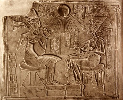 Akhenatón y su familia, de Akhetaten (moderno Tell el-Amarna) de Egyptian 18th Dynasty