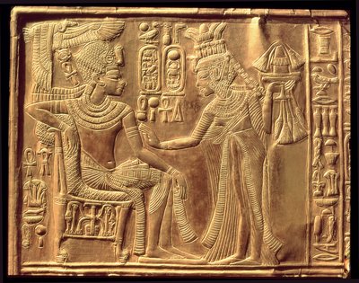 (detalle) del Santuario Dorado de Tutankamón que representa a la Reina ungiéndolo con ungüento perfumado de Egyptian 18th Dynasty