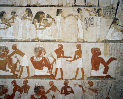 Banquete funerario con músicas femeninas, damas adornándose con joyas, hombres y músicos, Tumba de Rekhmire, Sheikh Abd el Qurnah, Luxor, Tebas (Lista del Patrimonio Mundial de la Unesco) de Egyptian 18th Dynasty