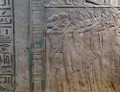 Príncipes de Nubia, Libia, Siria y Palestina acudiendo a rendir homenaje al rey, bajorrelieve en piedra caliza, de la tumba menfita de Horemheb, en Saqqara, Civilización egipcia, Reino Nuevo, Dinastía XVIII de Egyptian 18th Dynasty
