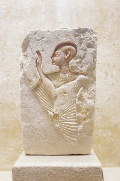 Relevo de un sacerdote, nuevo reino de Egyptian 18th Dynasty