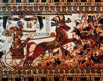 La Caja de Caza. Detalle de escena que representa al rey en su carro derrotando a enemigos asiáticos, Reino Nuevo, dinastía XVIII. de Egyptian 18th Dynasty