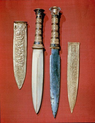 Las dos dagas del rey, de la tumba de Tutankamón (c.1370-52 a.C.) Nuevo Reino de Egyptian 18th Dynasty