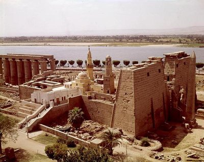 Vista aérea del Templo de Egyptian 19th Dynasty