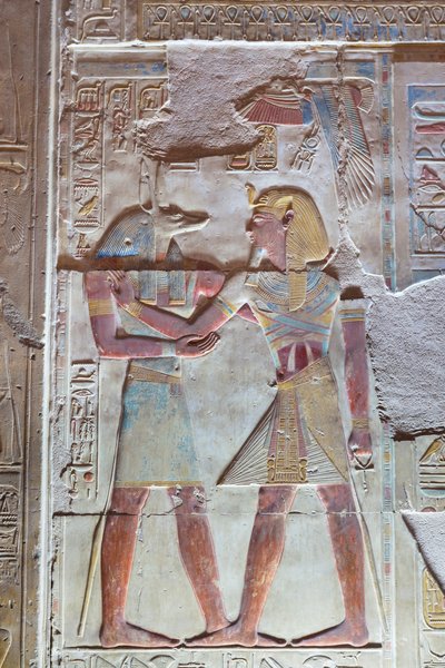 Relieve coloreado, templo de Seti I, Abidos, Egipto de Egyptian 19th Dynasty