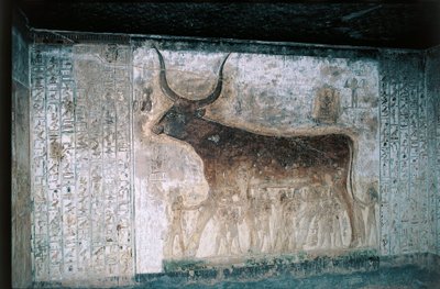 Egipto, Luxor, Valle de los Reyes, Tumba de Seti I, frescos interiores que representan a la diosa Nut como vaca de Egyptian 19th Dynasty