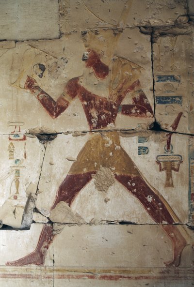 Relieve pintado que representa a un faraón, Templo de Ramsés II, Abidos, Egipto, Civilización egipcia, Reino Nuevo, Dinastía XIX (foto) de Egyptian 19th Dynasty