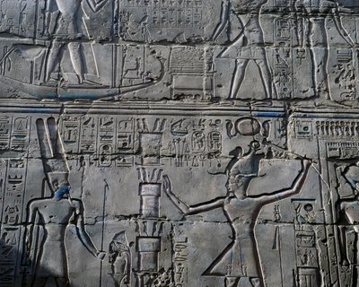 La reina Hatshepsut ante el dios Amón, detalle de escenas de ofrendas a los dioses, relieve, paredes interiores de la Gran Sala Hipóstila, complejo del templo de Karnak (Lista del Patrimonio Mundial de la Unesco de Egyptian 19th Dynasty