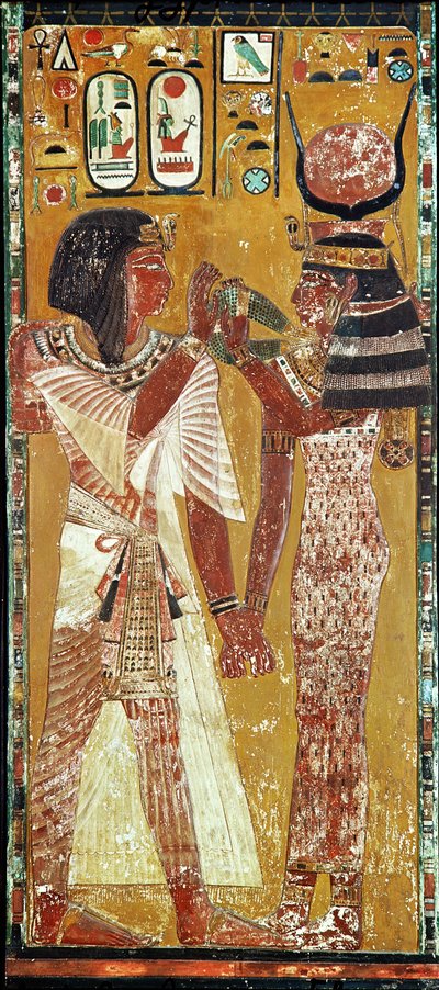 Relieve que representa a la diosa Hathor colocando el collar mágico en Seti I de Egyptian 19th Dynasty