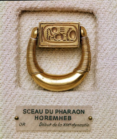 Anillo con el sello del General Horemheb de Egyptian 19th Dynasty