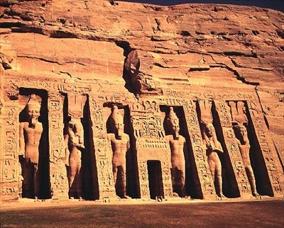 El Templo de la Reina Nefertari, también dedicado a Hathor de Abshek, y llamado el Pequeño Templo, Nuevo Reino de Egyptian 19th Dynasty