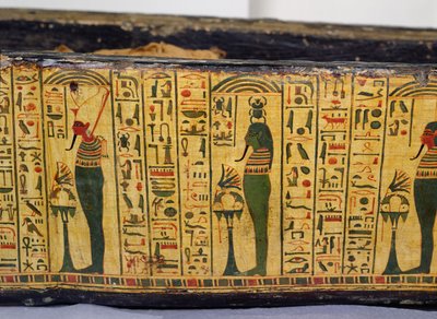 (detalle) de la base del ataúd exterior de la momia de Nesyamun, posiblemente encontrado en Deir El-Bahri, Nuevo Reino, c.1100 a.C. (madera pintada) de Egyptian 20th Dynasty