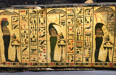 Detalle de la base del ataúd exterior de la momia de Nesyamun, posiblemente encontrado en Deir El-Bahri, Nuevo Reino, c.1100 a.C. de Egyptian 20th Dynasty