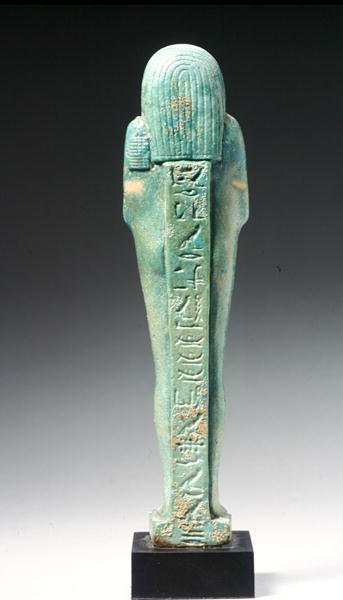 Vista trasera de una figura de Ushabti para Nakht-Hor-em-heb-mes-em-khereden, Período Dinástico Tardío, c.600 a.C. de Egyptian 26th Dynasty