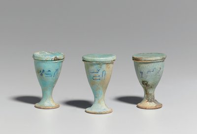 Tres copas, 664-30 a.C., Período Tardío - Ptolemaico de Egyptian 26th Dynasty