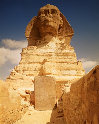 La Esfinge, del reinado del rey Kefrén, Reino Antiguo y la estela del sueño de Tutmosis IV (1419-1386 a.C.) Reino Nuevo de Egyptian 4th Dynasty