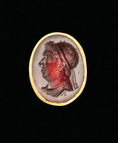 Anillo de intaglio helenístico con retrato real de un gobernante ptolemaico, probablemente Ptolomeo IX, Sóter II, finales del siglo II - principios del siglo I a.C. de Egyptian Ptolemaic Period