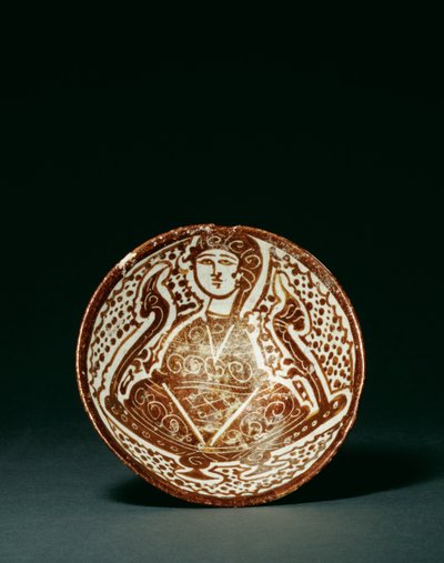 Cuenco cónico figural de lustre marrón rico fatimí de Egyptian School