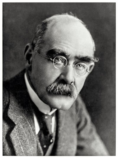 Rudyard Kipling (1865-1936) Escritor inglés recordado sobre todo por sus poemas, las "Just So Stories" y "The Jungle Book". de Elliott and Fry Photography Studio