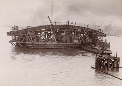Construcción del Puente Vauxhall, Londres, 1903-1904 de Emberson and Sons