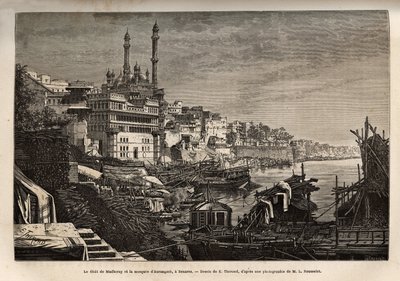 El ghat de Madhoray (escalones que cubren las orillas de un río que permiten descender en contacto con el agua) y la mezquita de Aurangzeb en Benarés, grabado según el dibujo de E. Therond, ilustrando el viaje a la India de los Rajás, en 1864-1868, por Lou de Emile Theodore Therond