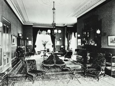 18 Addison Road: sala de dibujo, 1890 de English Photographer