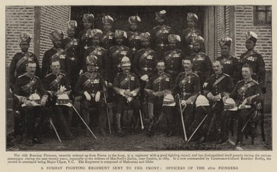 Un Regimiento de Combate de Bombay enviado al Frente, Oficiales de los 28 Pioneros de English Photographer