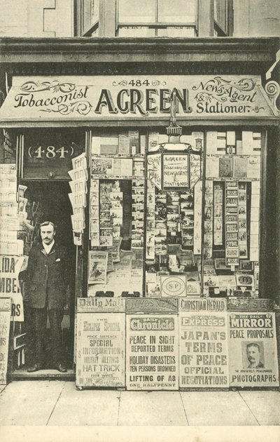 A Green, estanquero, vendedor de periódicos y papelería de English Photographer
