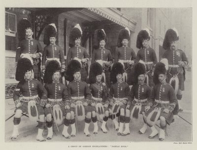 Un grupo de Gordon Highlanders, chicos de Dargai de English Photographer