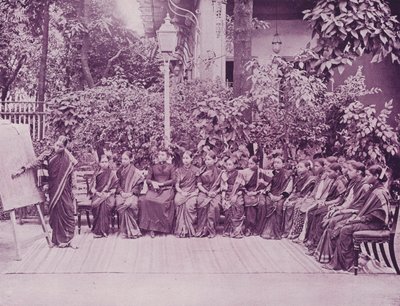 Escuela de Niñas Hindú de English Photographer