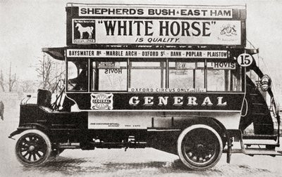 Un ómnibus, c.1910, de La Historia de Veinticinco Años, publicado en 1935 de English Photographer
