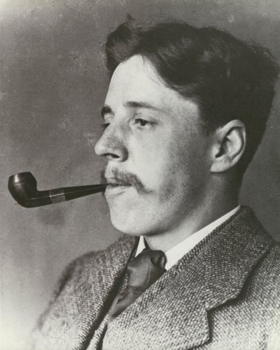 Arnold Bennett, fumando una pipa, retrato de English Photographer