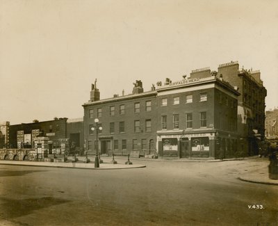 Estación de Ferrocarril de Baker Street; fotografiada el 27 de marzo de 1915 de English Photographer