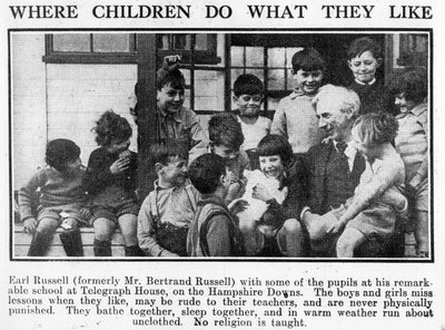 Bertrand Russell con alumnos en su Escuela Beacon Hill, 1931 de English Photographer