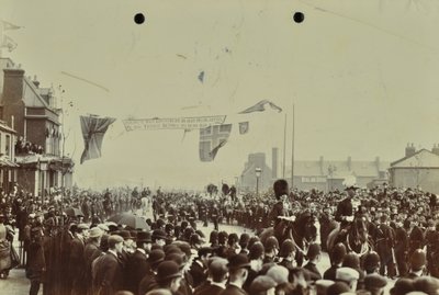 Blackwall Tunnel: ceremonia de apertura con el Príncipe de Gales, luego Rey Eduardo VII, y la Princesa Alejandra, 1897 de English Photographer