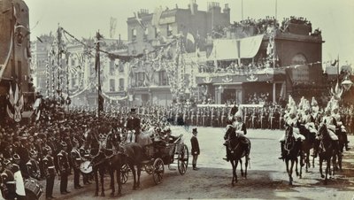 Blackwall Tunnel: ceremonia de apertura con el Príncipe de Gales, luego Rey Eduardo VII, y la Princesa Alejandra, 1897 de English Photographer