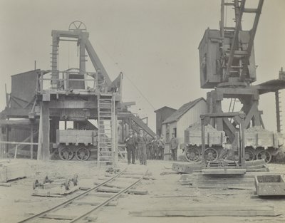 Blackwall Tunnel: pozo y obreros durante la construcción del túnel, 1893 de English Photographer