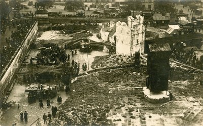 Área dañada por bombas en Londres de English Photographer