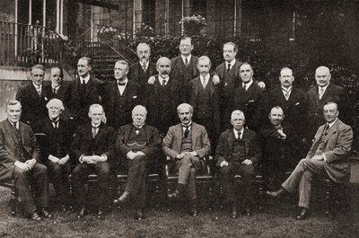 El primer Gobierno Laborista de Gran Bretaña en 1924, de La Historia de Veinticinco Años, publicado en 1935 de English Photographer
