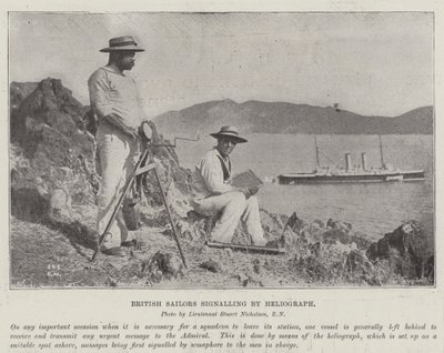 Marineros británicos señalando con heliógrafo de English Photographer