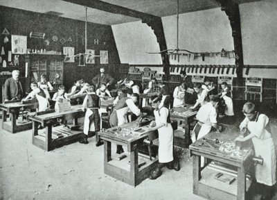 Clase de carpintería, 1896 de English Photographer