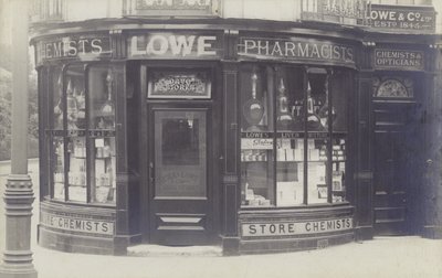 Farmacia Charles Lowe & Co, Newbury, Berkshire de English Photographer