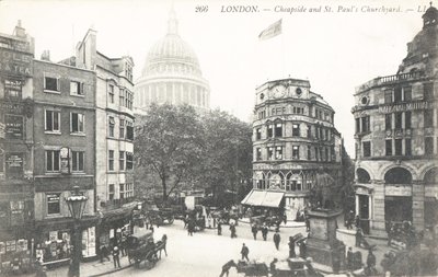 Cheapside y el patio de la iglesia de San Pablo de English Photographer