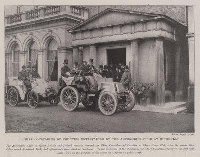 Jefe de Policía de los Condados entretenido por el Club de Automóviles en Richmond de English Photographer